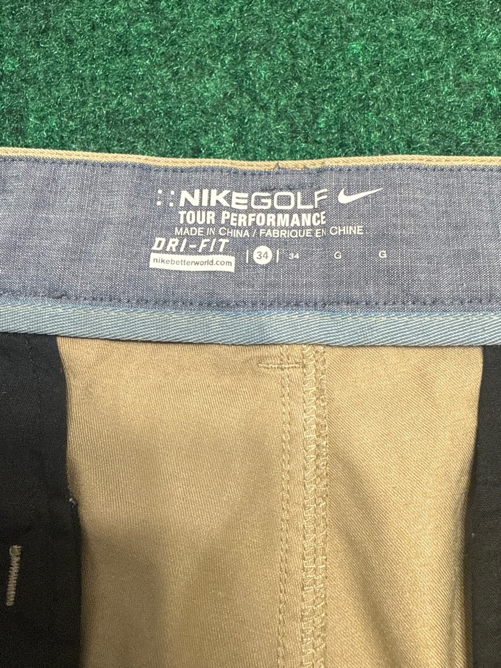 Nike Dri-Fit Tour Performance Golf Shorts (W34 & 9.5” Inseam / Beige)